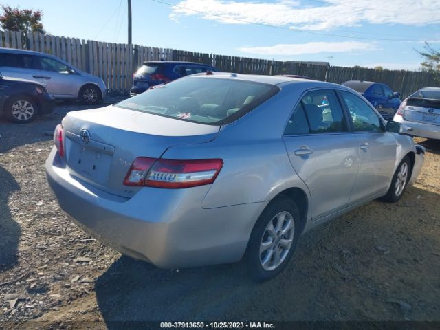 Photo 3 VIN: 4T1BF3EK1BU644391 - TOYOTA CAMRY 