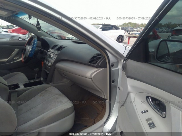 Photo 4 VIN: 4T1BF3EK1BU654452 - TOYOTA CAMRY 