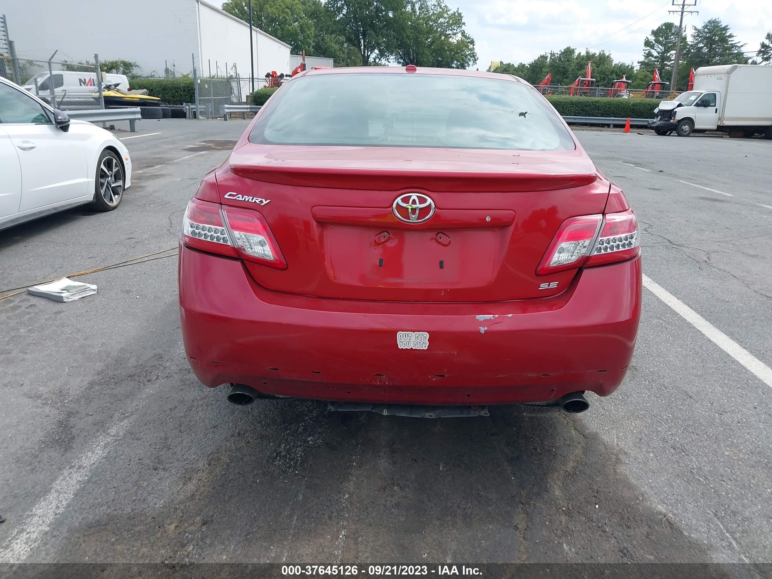 Photo 14 VIN: 4T1BF3EK1BU665998 - TOYOTA CAMRY 