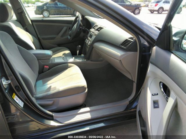 Photo 4 VIN: 4T1BF3EK1BU776311 - TOYOTA CAMRY 