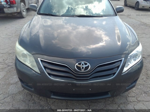 Photo 5 VIN: 4T1BF3EK2AU009601 - TOYOTA CAMRY 