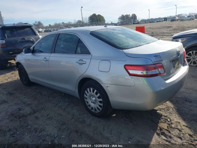 Photo 2 VIN: 4T1BF3EK2AU046406 - TOYOTA CAMRY 