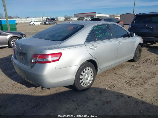 Photo 3 VIN: 4T1BF3EK2AU046406 - TOYOTA CAMRY 