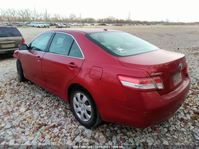 Photo 2 VIN: 4T1BF3EK2AU051301 - TOYOTA CAMRY 