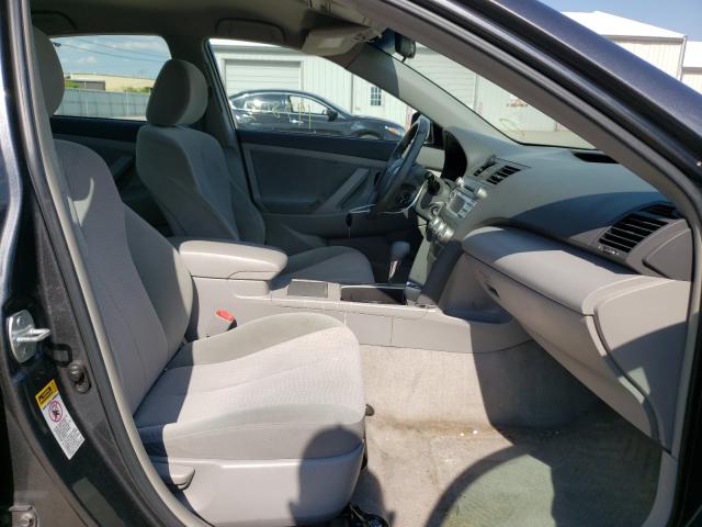 Photo 4 VIN: 4T1BF3EK2AU059611 - TOYOTA CAMRY 