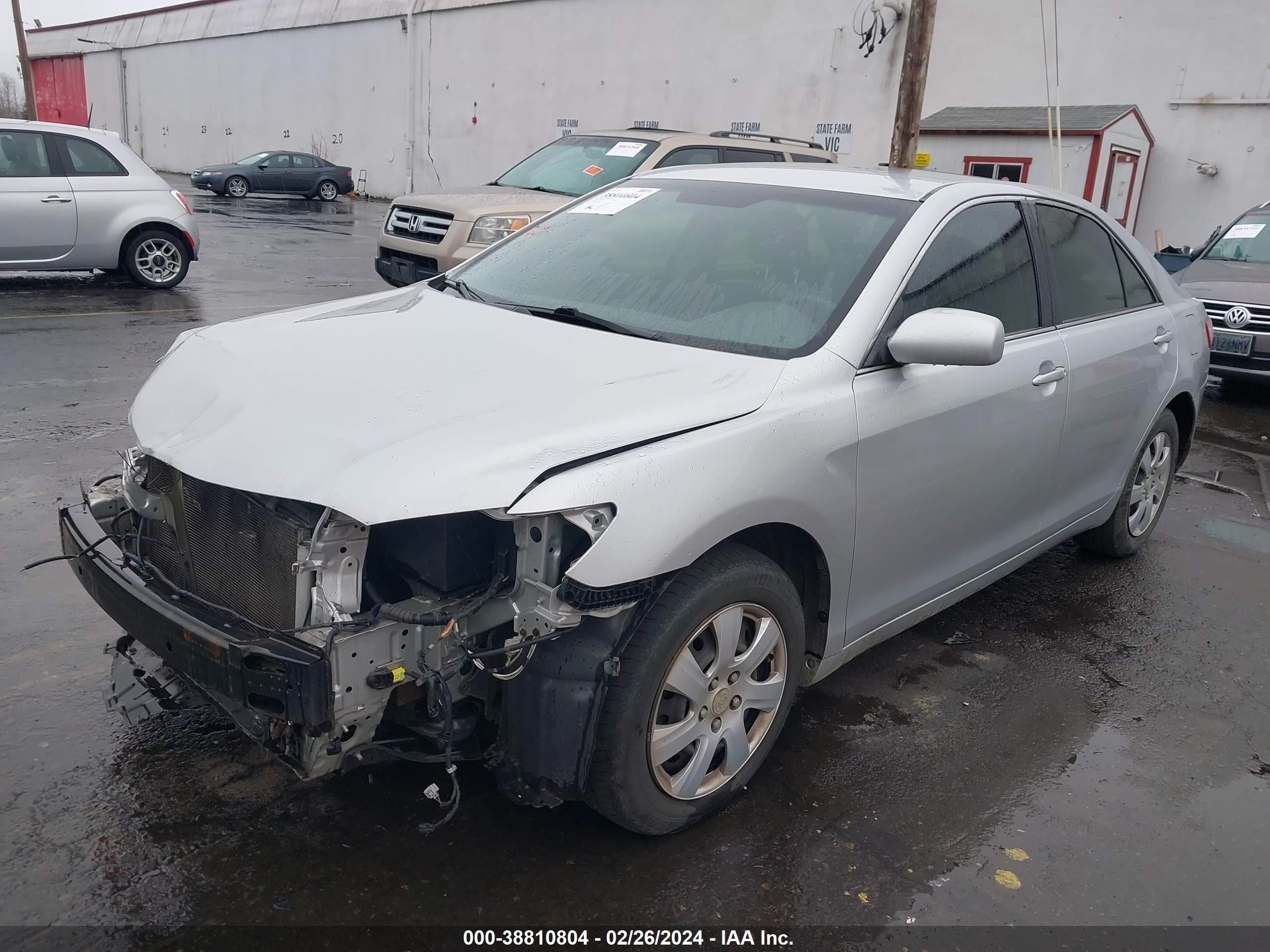 Photo 1 VIN: 4T1BF3EK2AU071550 - TOYOTA CAMRY 