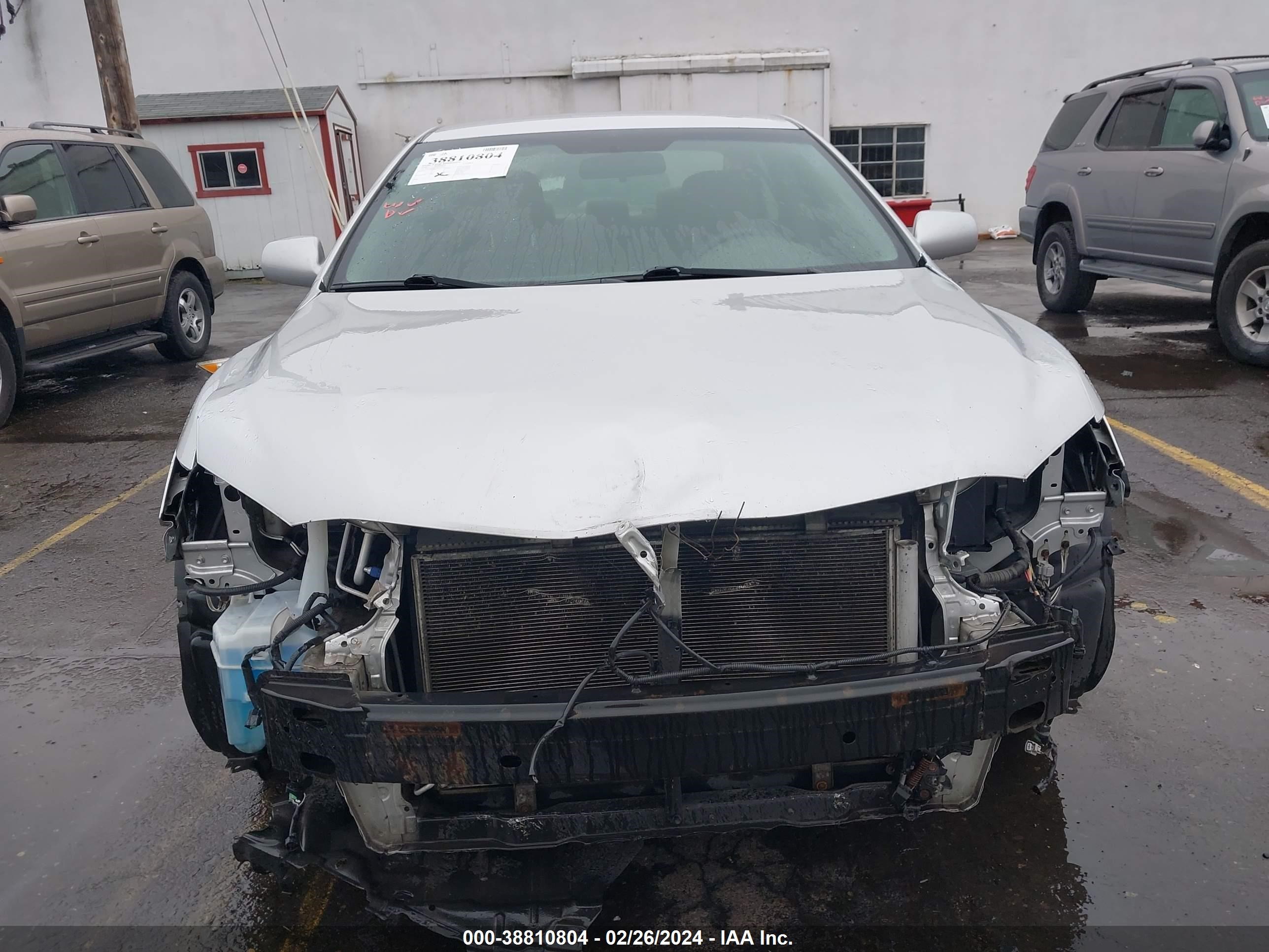 Photo 12 VIN: 4T1BF3EK2AU071550 - TOYOTA CAMRY 