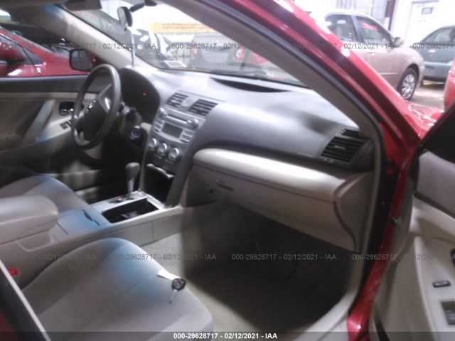 Photo 4 VIN: 4T1BF3EK2AU073931 - TOYOTA CAMRY 