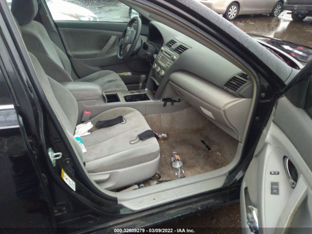 Photo 4 VIN: 4T1BF3EK2AU077364 - TOYOTA CAMRY 