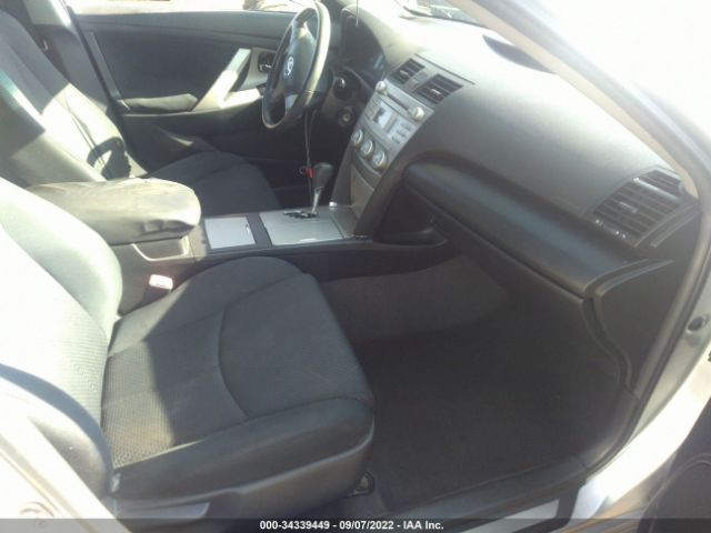 Photo 4 VIN: 4T1BF3EK2AU099641 - TOYOTA CAMRY 