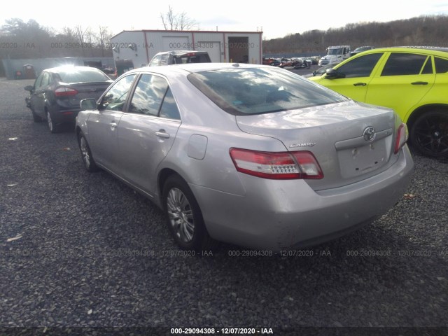 Photo 2 VIN: 4T1BF3EK2AU107575 - TOYOTA CAMRY 