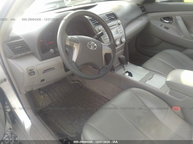 Photo 4 VIN: 4T1BF3EK2AU107575 - TOYOTA CAMRY 