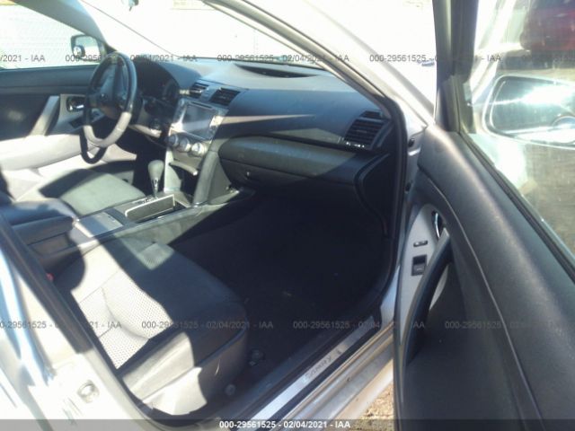 Photo 4 VIN: 4T1BF3EK2AU502498 - TOYOTA CAMRY 