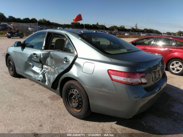 Photo 2 VIN: 4T1BF3EK2AU524310 - TOYOTA CAMRY 