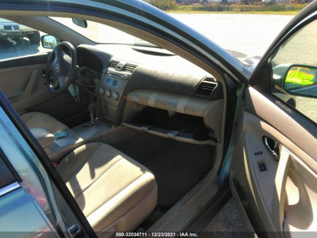 Photo 4 VIN: 4T1BF3EK2AU524310 - TOYOTA CAMRY 