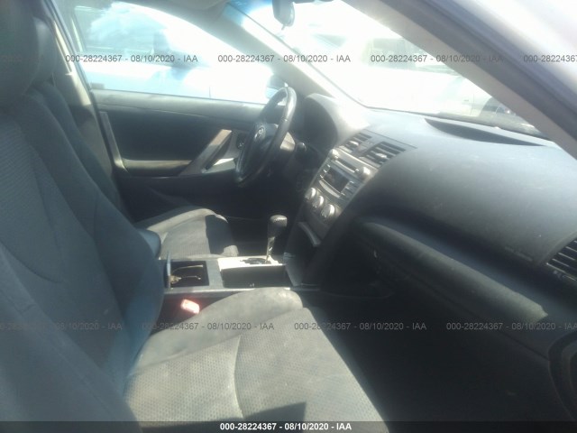 Photo 4 VIN: 4T1BF3EK2AU528194 - TOYOTA CAMRY 