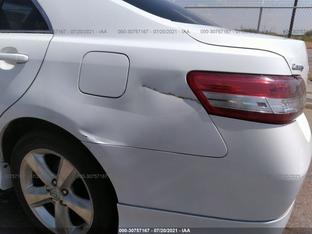 Photo 5 VIN: 4T1BF3EK2AU561681 - TOYOTA CAMRY 