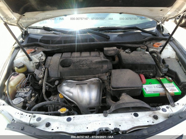 Photo 9 VIN: 4T1BF3EK2AU561681 - TOYOTA CAMRY 