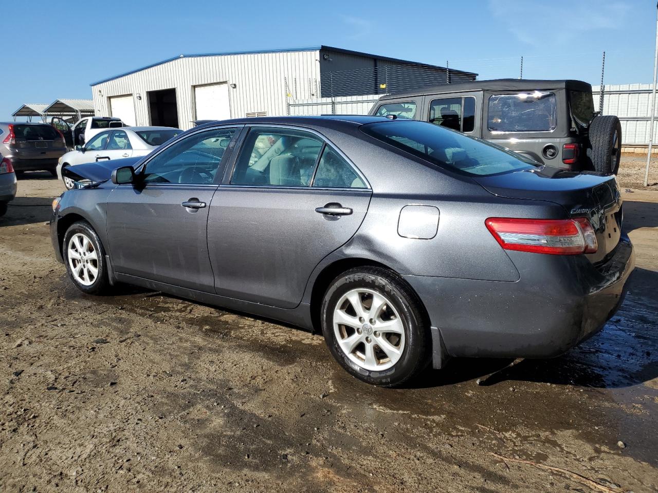 Photo 1 VIN: 4T1BF3EK2AU567612 - TOYOTA CAMRY 