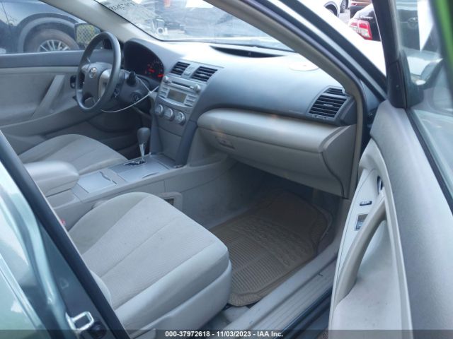 Photo 4 VIN: 4T1BF3EK2AU579789 - TOYOTA CAMRY 