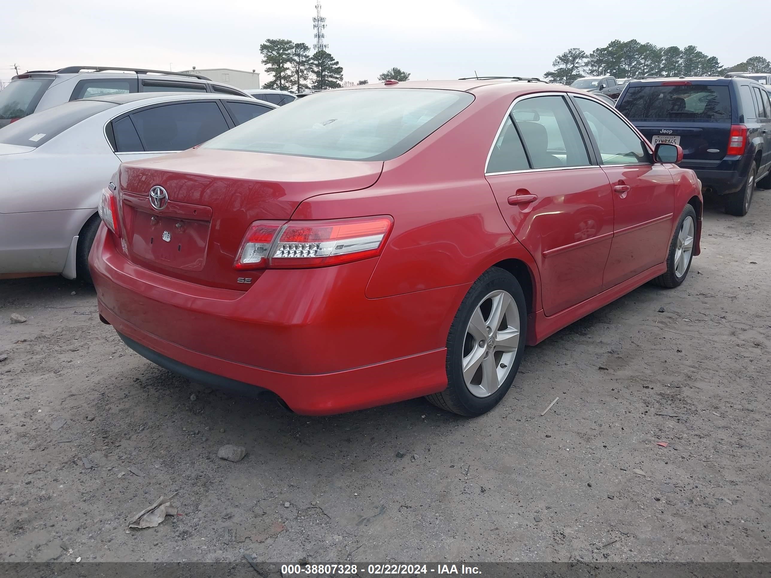 Photo 3 VIN: 4T1BF3EK2BU121963 - TOYOTA CAMRY 