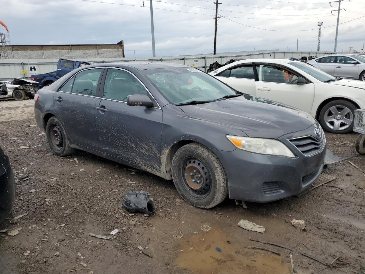 Photo 3 VIN: 4T1BF3EK2BU174887 - TOYOTA CAMRY 