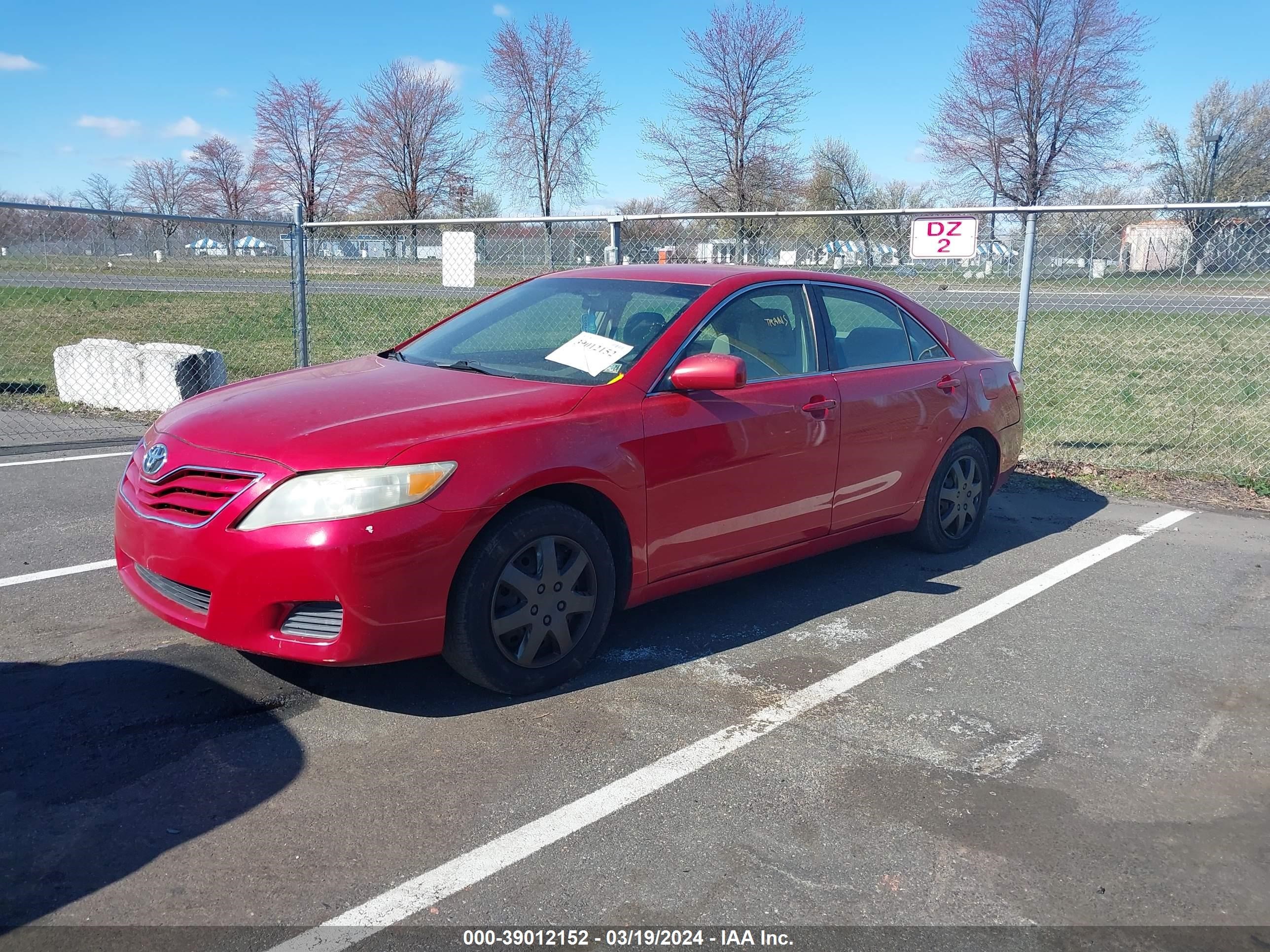 Photo 1 VIN: 4T1BF3EK2BU597579 - TOYOTA CAMRY 