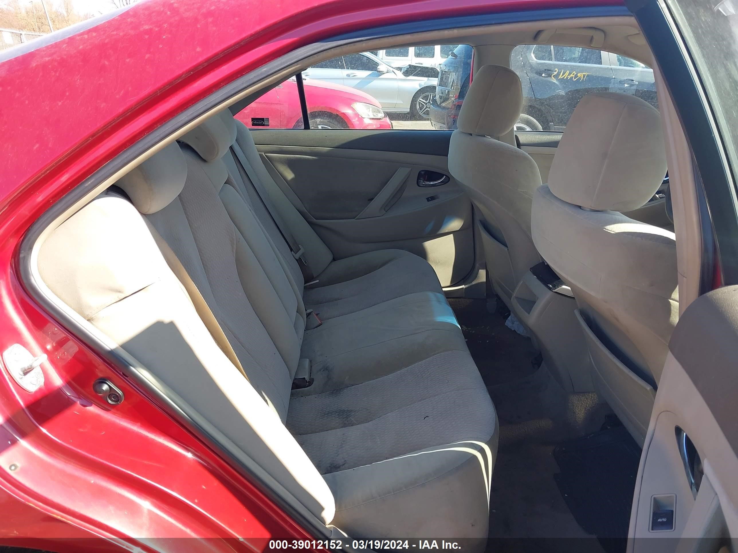 Photo 7 VIN: 4T1BF3EK2BU597579 - TOYOTA CAMRY 