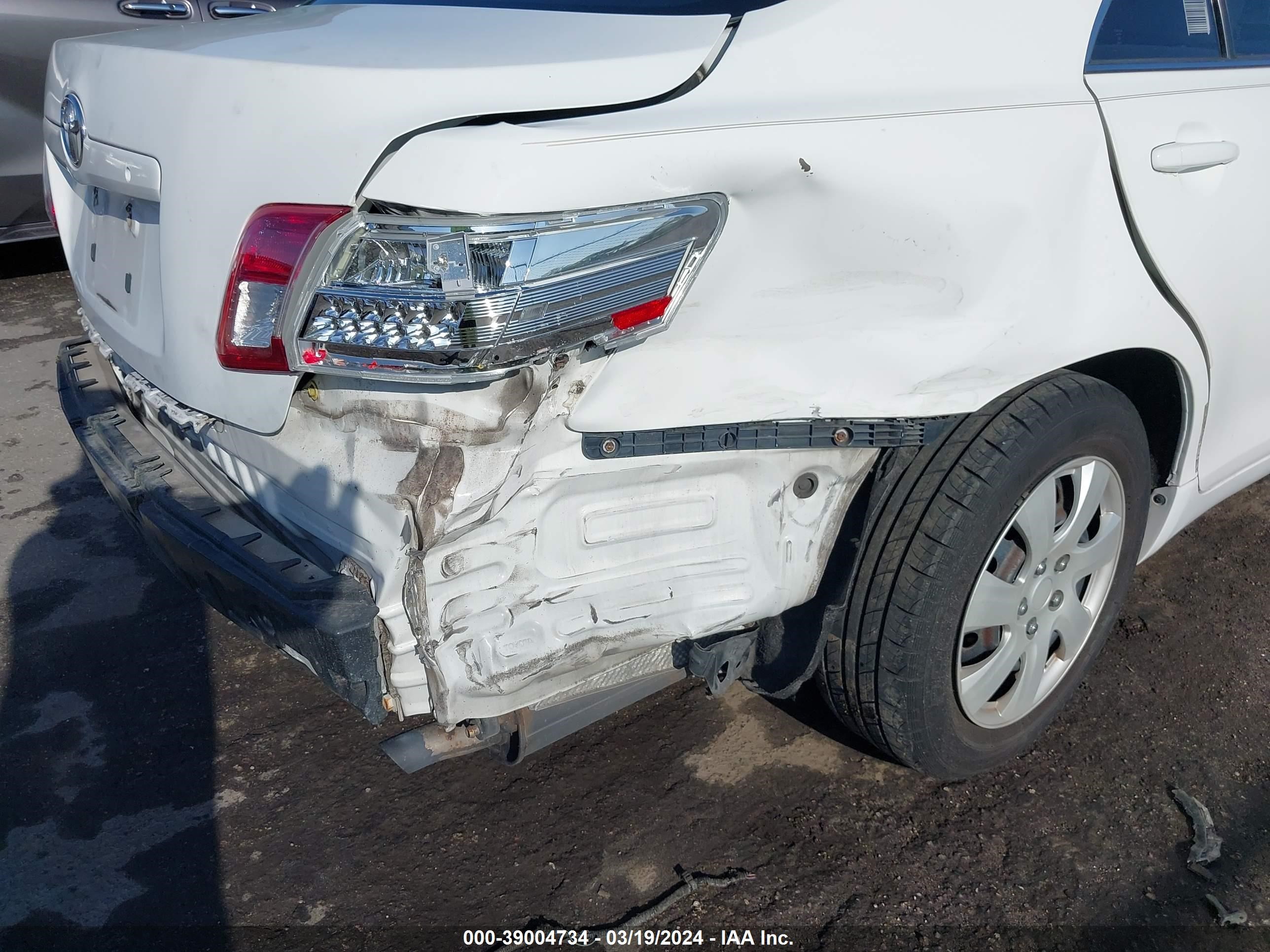 Photo 5 VIN: 4T1BF3EK2BU624456 - TOYOTA CAMRY 