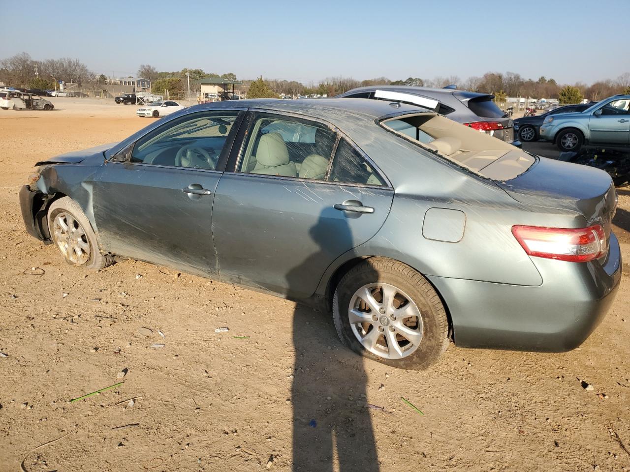 Photo 1 VIN: 4T1BF3EK2BU634145 - TOYOTA CAMRY 