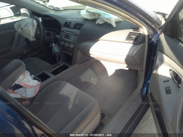 Photo 4 VIN: 4T1BF3EK2BU643525 - TOYOTA CAMRY 