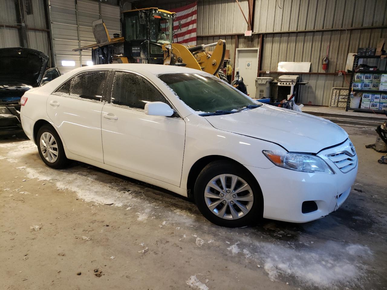 Photo 3 VIN: 4T1BF3EK2BU648711 - TOYOTA CAMRY 