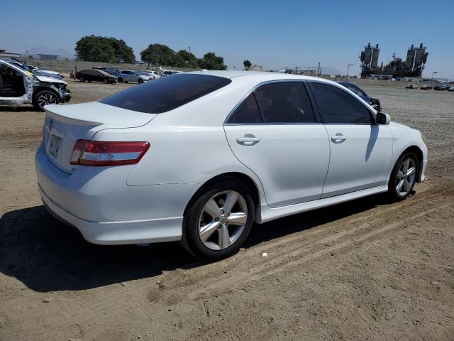 Photo 2 VIN: 4T1BF3EK2BU670305 - TOYOTA CAMRY BASE 