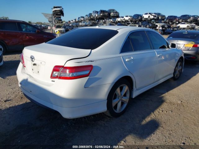 Photo 3 VIN: 4T1BF3EK2BU682308 - TOYOTA CAMRY 