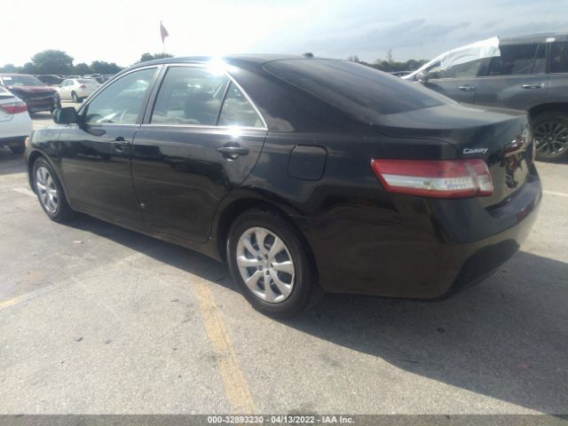 Photo 2 VIN: 4T1BF3EK2BU698668 - TOYOTA CAMRY 