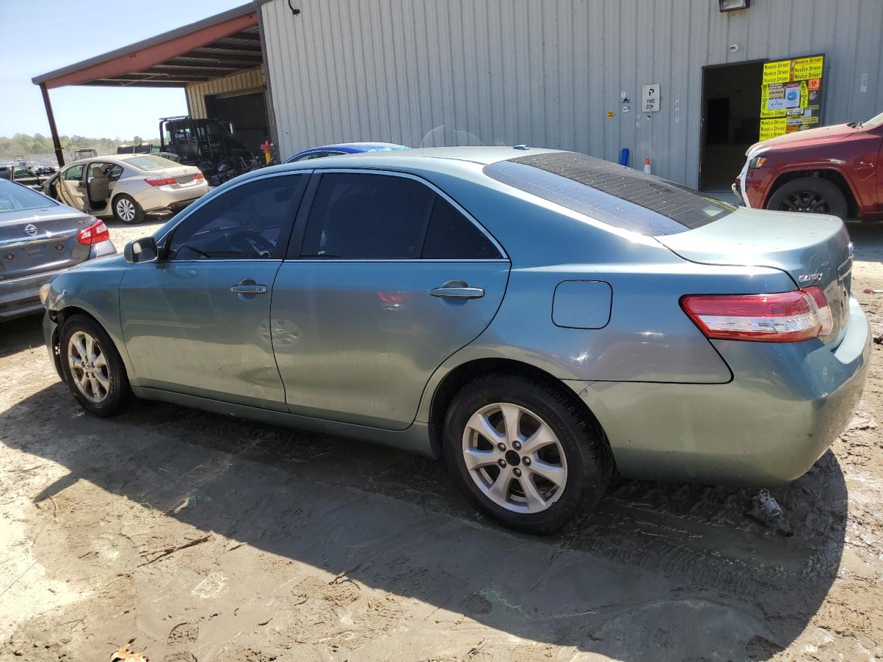 Photo 1 VIN: 4T1BF3EK2BU725688 - TOYOTA CAMRY 