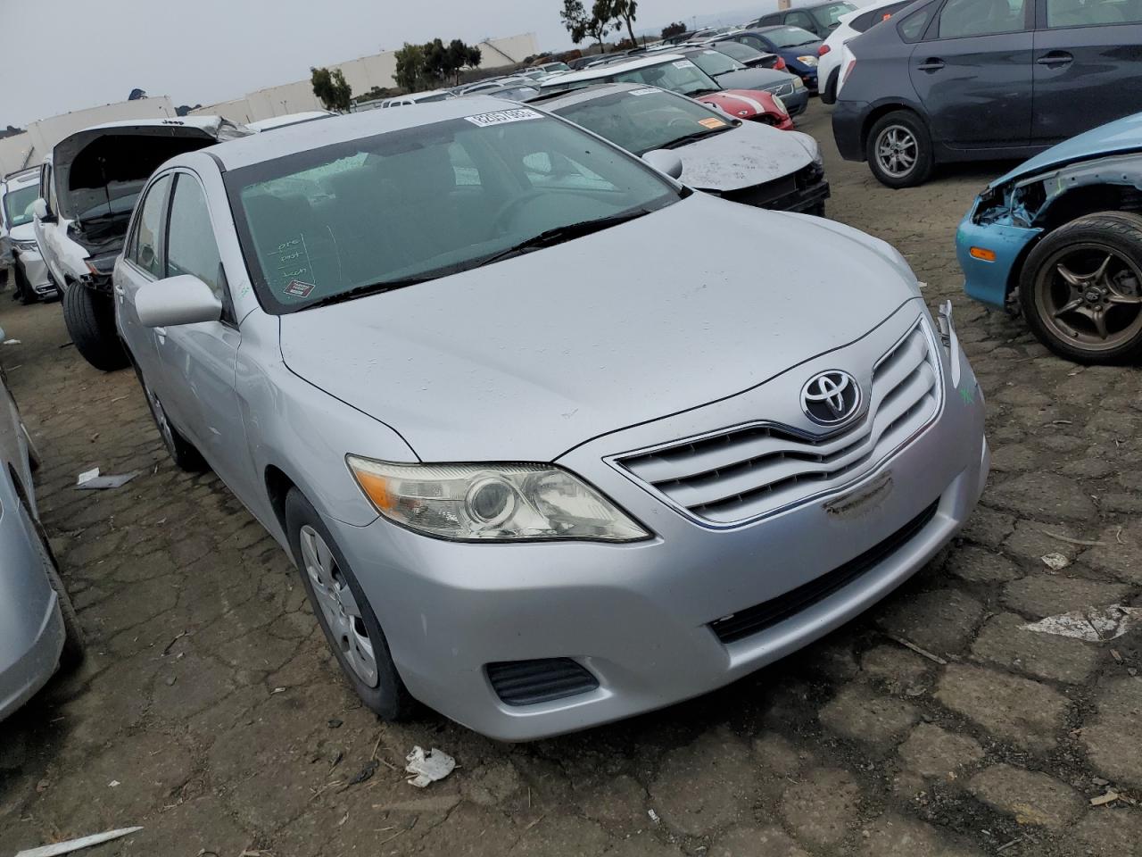 Photo 3 VIN: 4T1BF3EK2BU725948 - TOYOTA CAMRY 