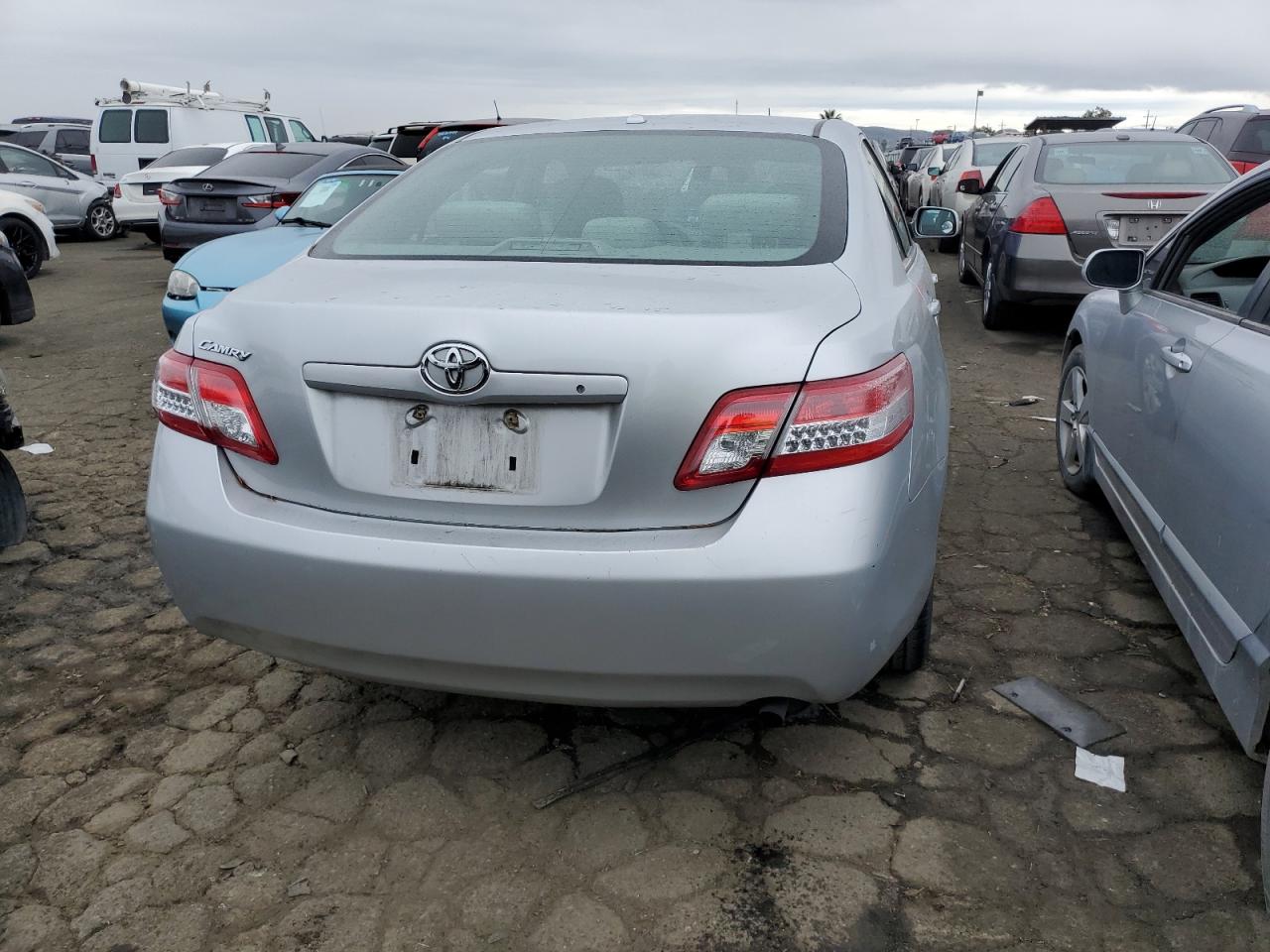 Photo 5 VIN: 4T1BF3EK2BU725948 - TOYOTA CAMRY 