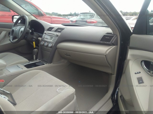 Photo 4 VIN: 4T1BF3EK2BU742605 - TOYOTA CAMRY 