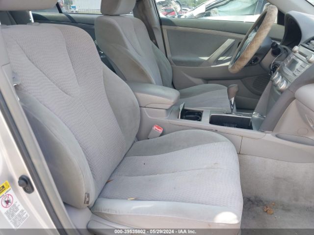 Photo 4 VIN: 4T1BF3EK3AU005914 - TOYOTA CAMRY 