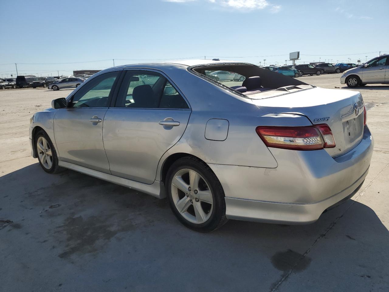 Photo 1 VIN: 4T1BF3EK3AU039562 - TOYOTA CAMRY BASE 