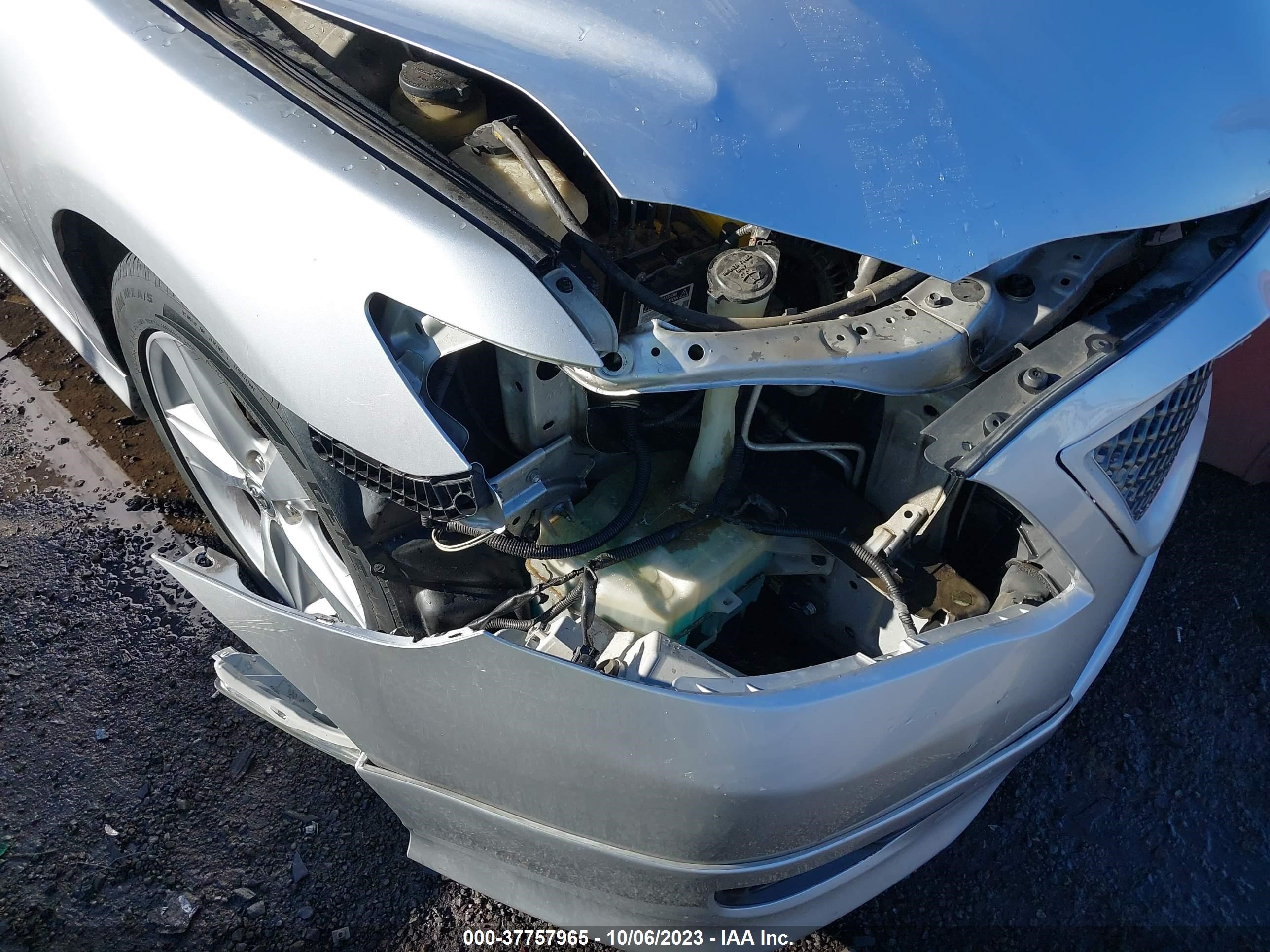 Photo 5 VIN: 4T1BF3EK3AU041215 - TOYOTA CAMRY 