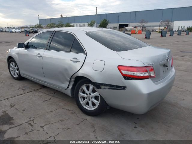 Photo 2 VIN: 4T1BF3EK3AU089877 - TOYOTA CAMRY 