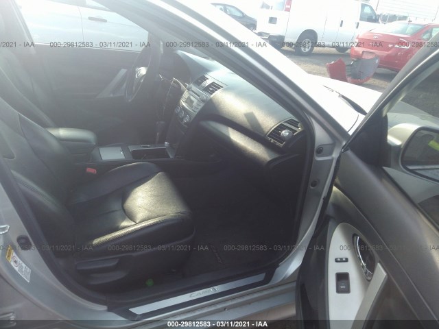 Photo 4 VIN: 4T1BF3EK3AU091225 - TOYOTA CAMRY 