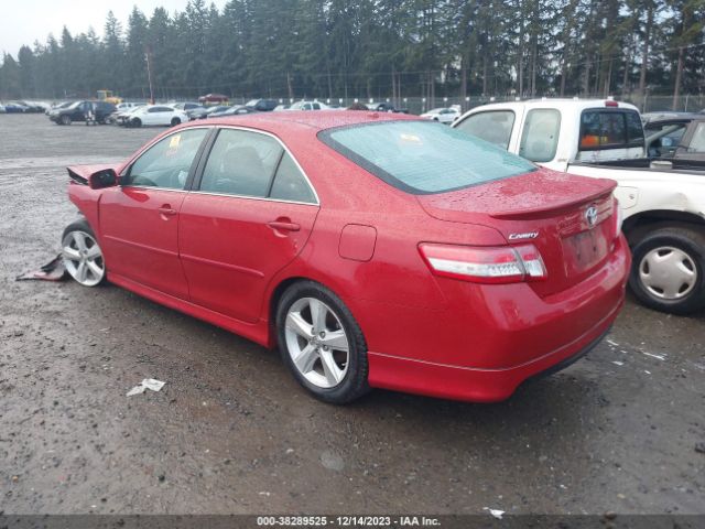 Photo 2 VIN: 4T1BF3EK3AU511422 - TOYOTA CAMRY 