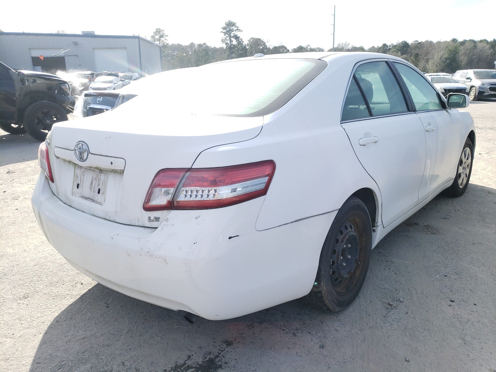 Photo 3 VIN: 4T1BF3EK3AU521268 - TOYOTA CAMRY 