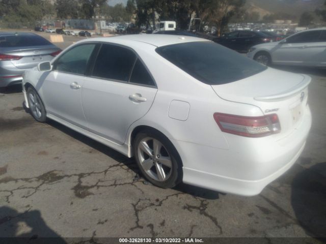 Photo 2 VIN: 4T1BF3EK3AU530813 - TOYOTA CAMRY 