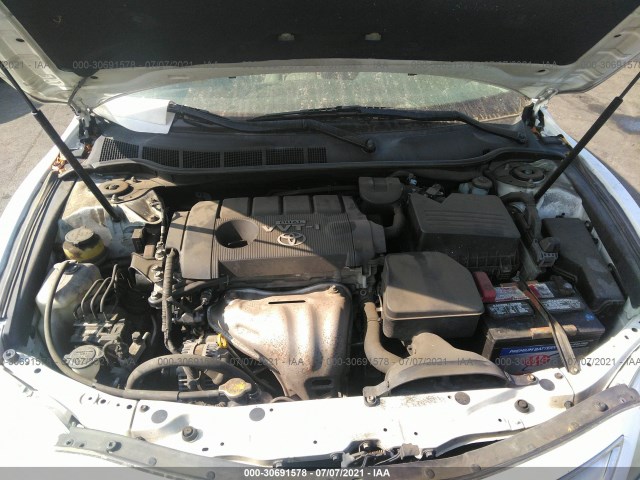 Photo 9 VIN: 4T1BF3EK3AU542007 - TOYOTA CAMRY 