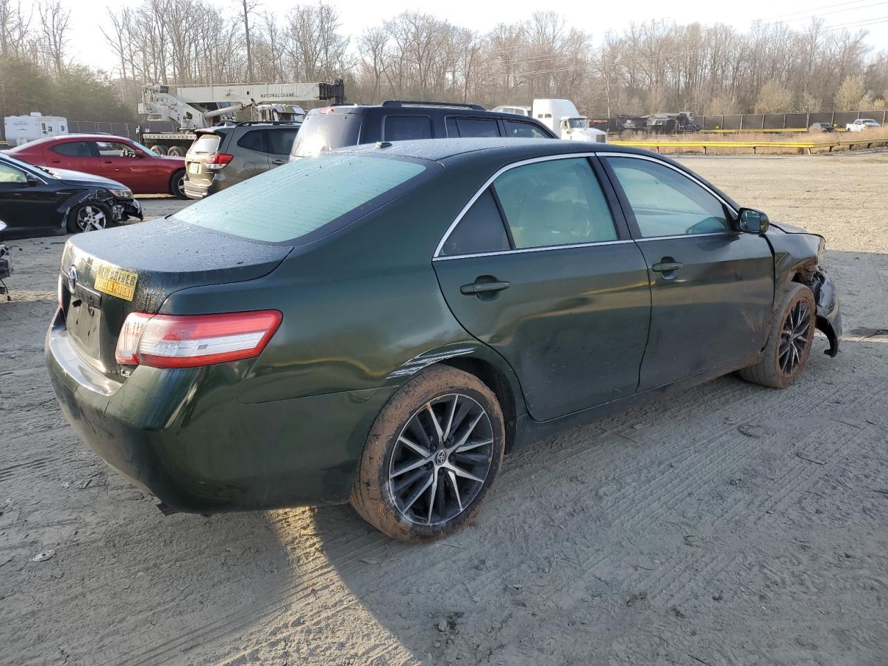 Photo 2 VIN: 4T1BF3EK3AU547160 - TOYOTA CAMRY 