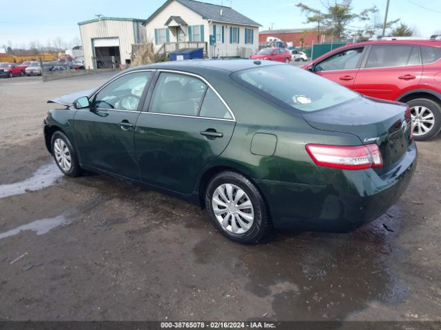 Photo 2 VIN: 4T1BF3EK3AU550057 - TOYOTA CAMRY 